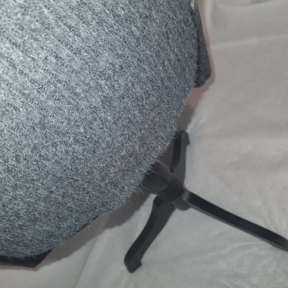 ITS OUR TIME Womens Acrylic Knit Sweater Medium Gray Woven - Picture 7 of 11